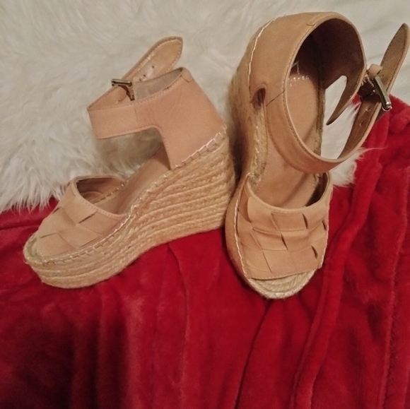 Marc Fisher Platform Espadrille Wedge - Picture 11 of 12